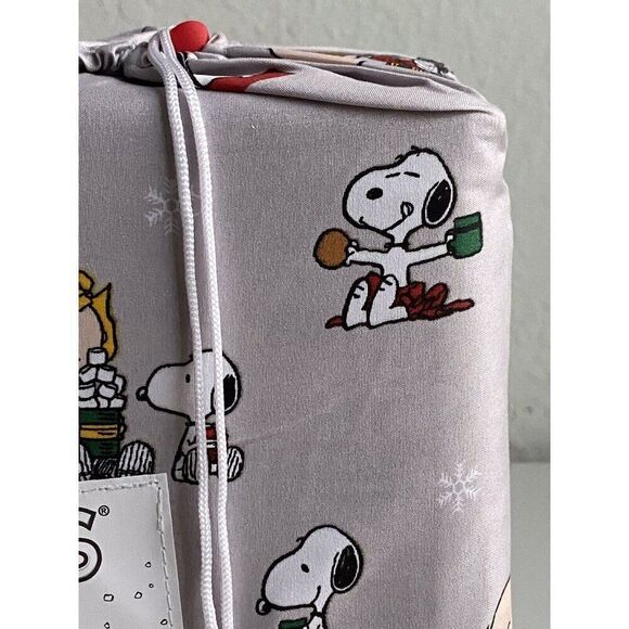 Peanuts Snoopy Woodstock QUEEN SIZE Sheet Set Sally Charlie Brown Christmas NEW - Picture 4 of 15